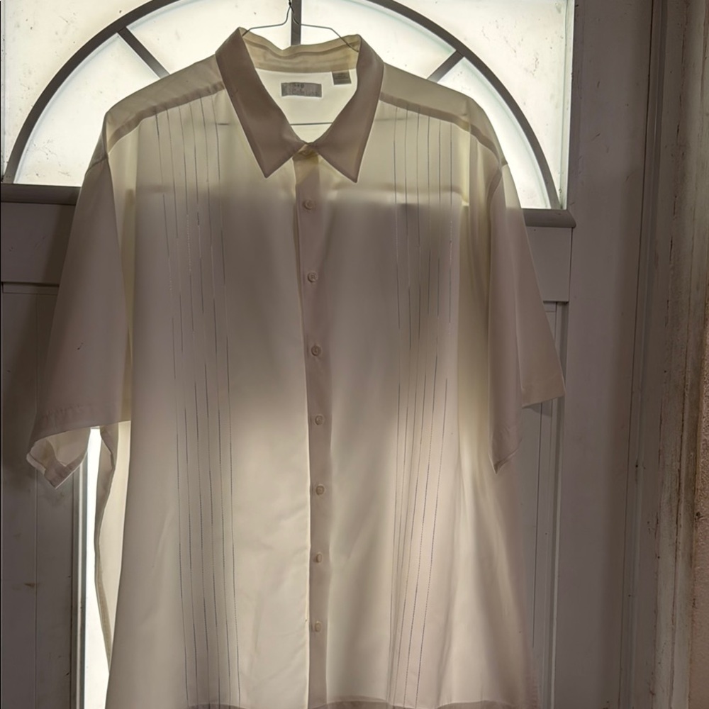 Men's White Short Sleeve Shirt